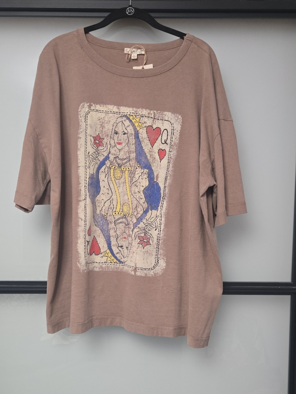 NWT EASEL QUEEN OF HEARTS T SHIRT. SZ LARGE